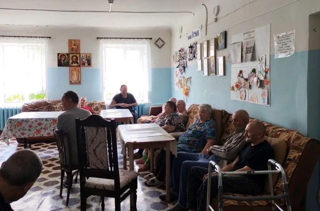 Встреча поколений в Доме милосердия (Костромская область)