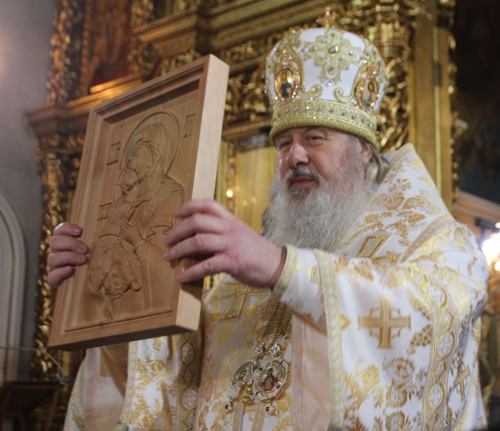 СПЖ Башкортостана преподнёс рождественский дар митрополиту — тактильные иконы для Кафедрального собора