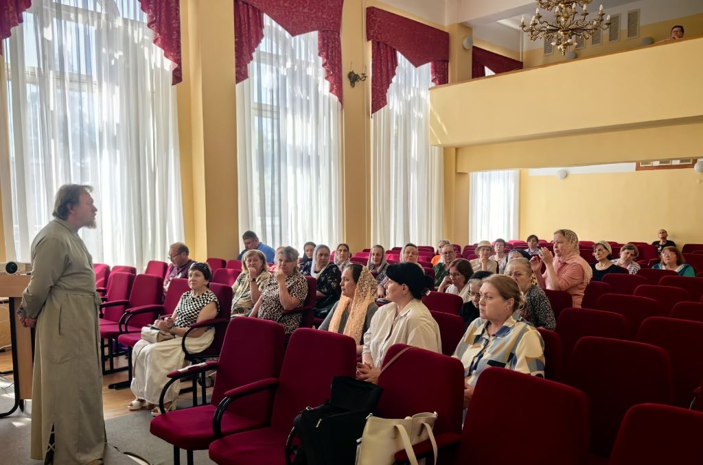 Семинар центра «Семейный очаг» по оказанию духовной и психологической помощи прошёл в Самаре