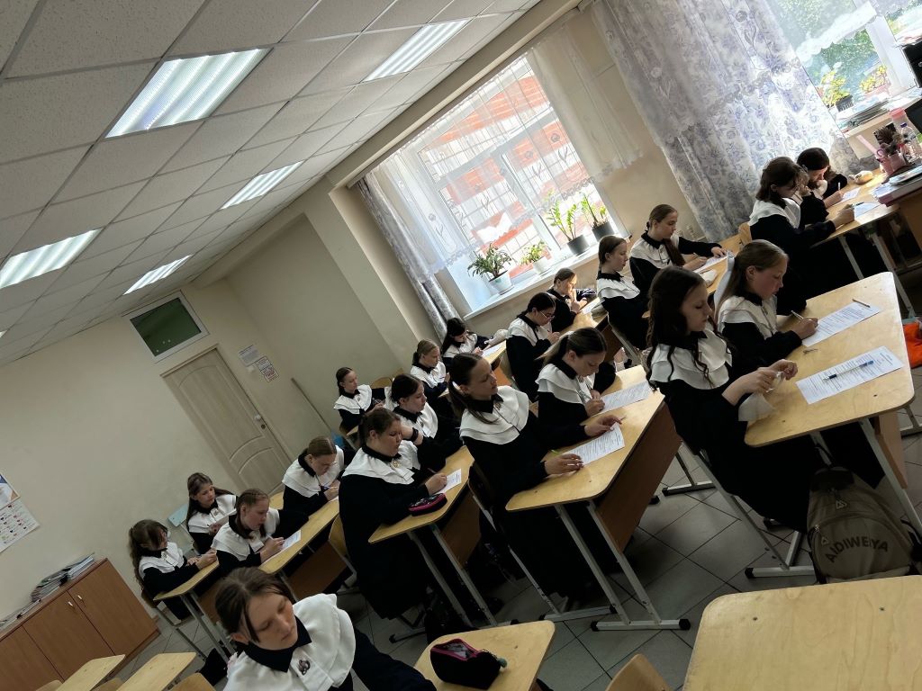 Школы Удмуртии приглашают девочек в классы традиционного воспитания