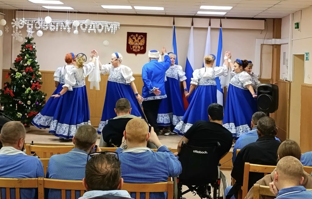 «С любовью и верой из дома» в госпиталь к бойцам (Мурманская область)