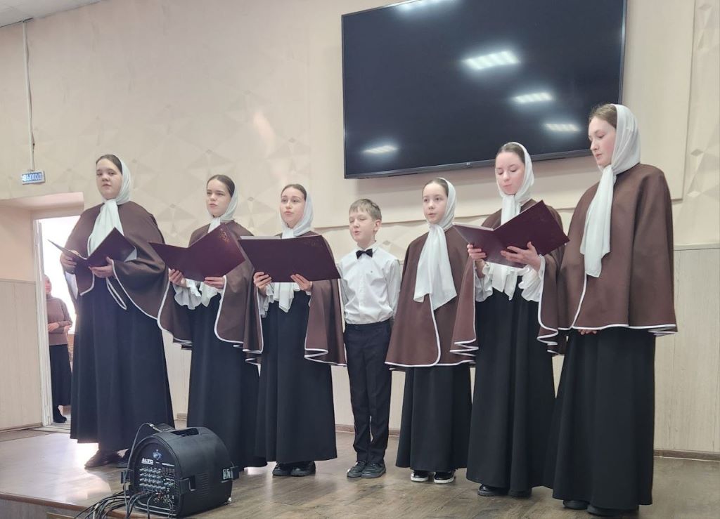Улыбки вместо лекарств: праздничный вечер для маленьких героев (Чувашия)