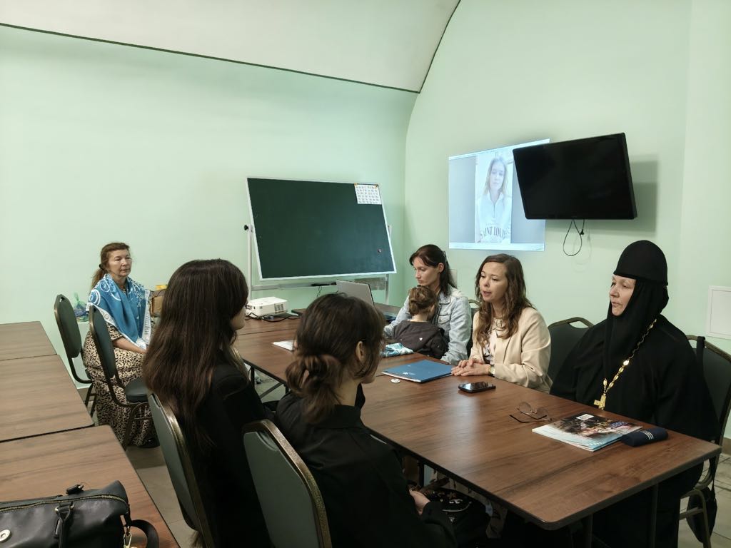 «Юницы» объединили православных девушек Кирова
